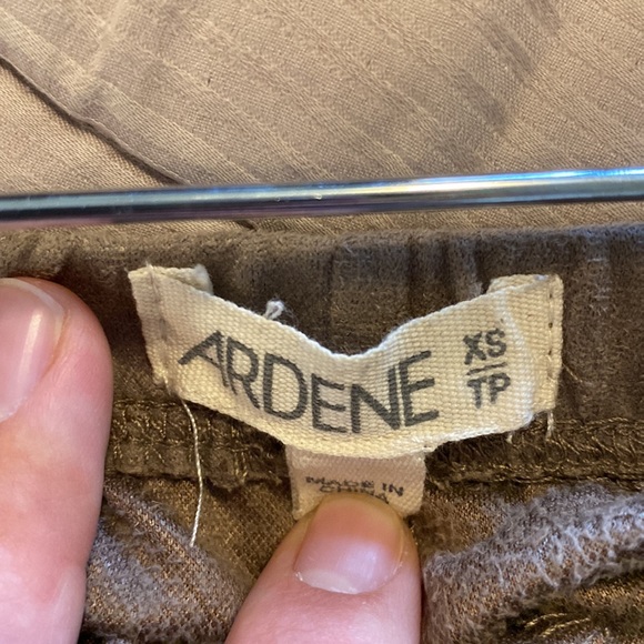 Arlene Shorts - Picture 3 of 3